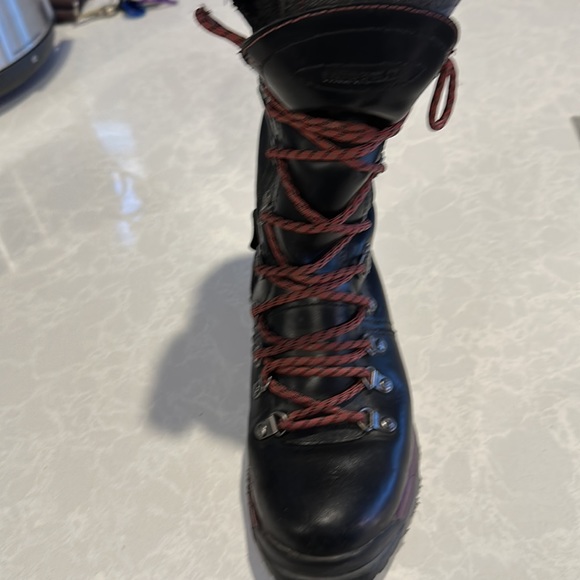 Merrell black lined winter boots - Picture 9 of 10